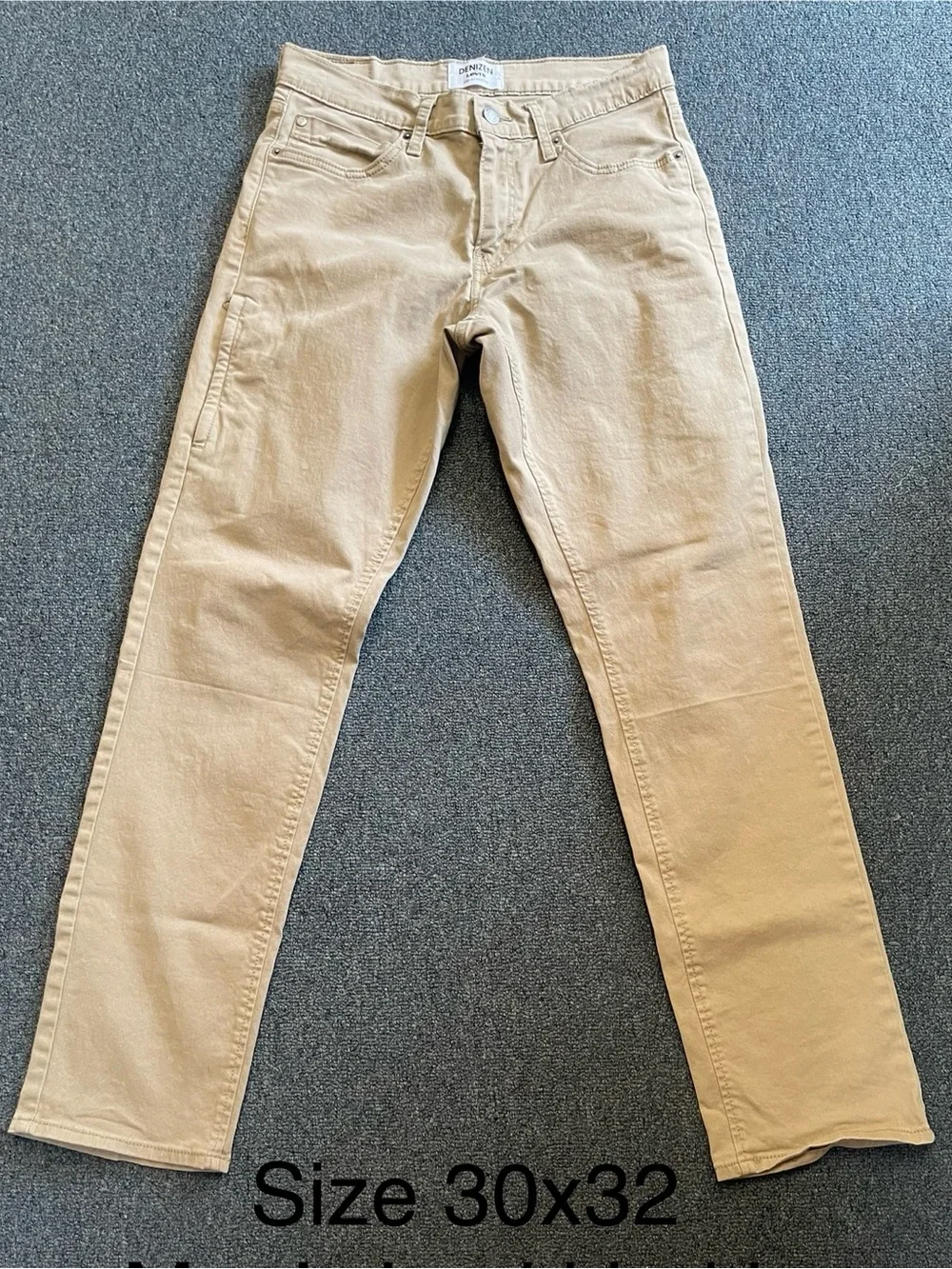 Levi's Men's Khaki Chinos - Tan